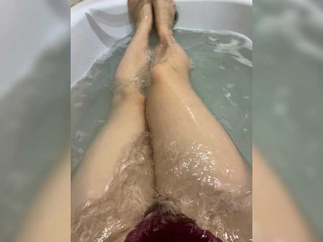 Milfaru live cam on BongaCams