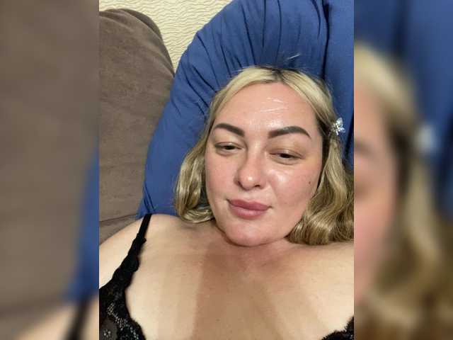Milfaru live webcam show