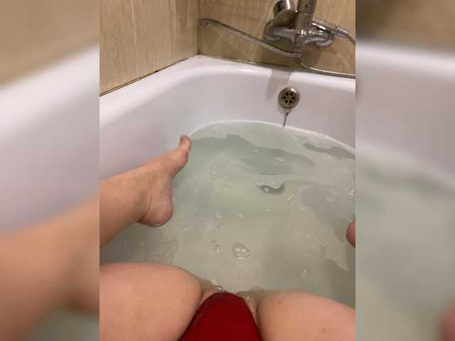 Milfaru live cam on BongaCams