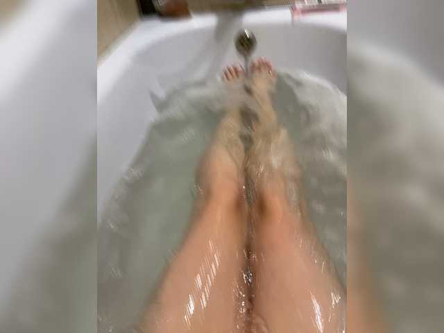 Milfaru live webcam show