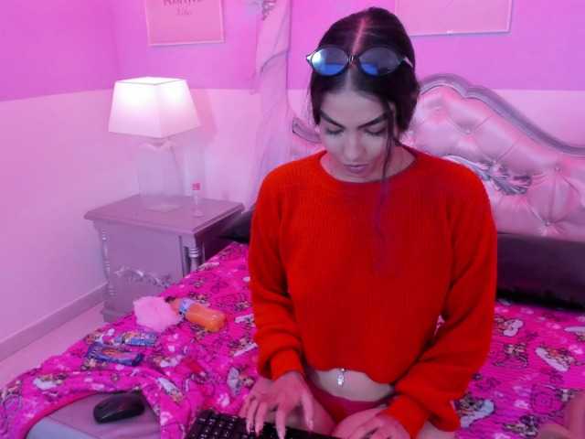 KarolayRose live cam on BongaCams