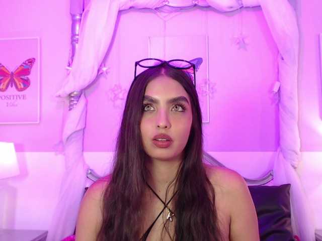 KarolayRose live webcam show
