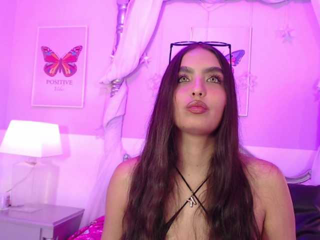 KarolayRose live cam on BongaCams