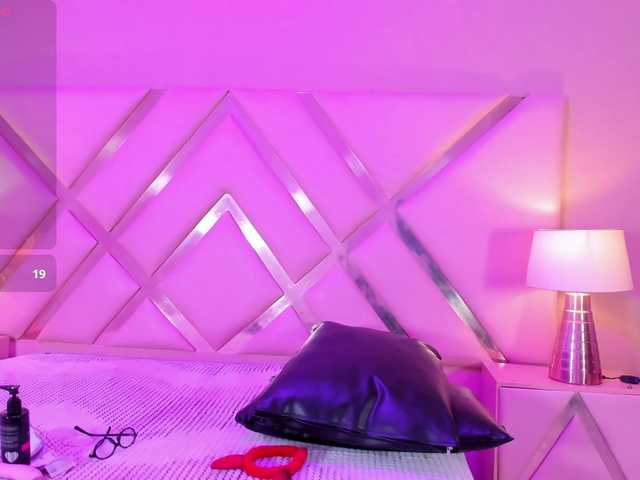 KarolayRose live cam on BongaCams