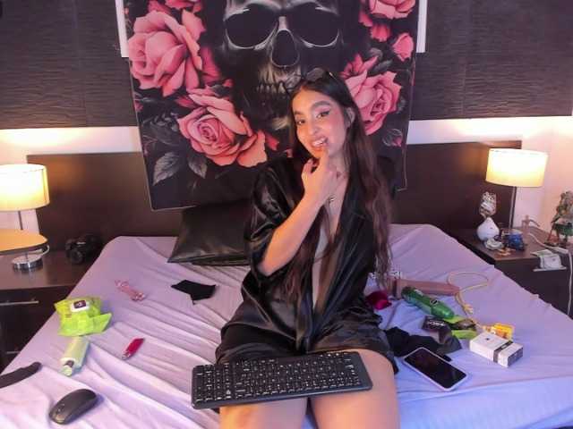KarolayRose live cam on BongaCams
