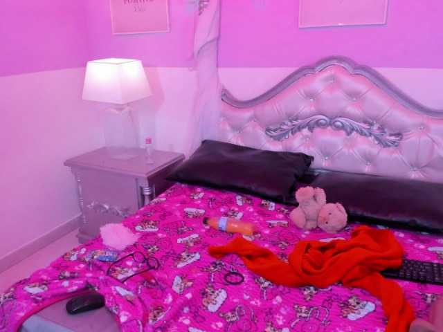 KarolayRose live cam on BongaCams