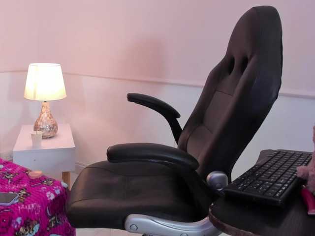 KarolayRose live cam on BongaCams