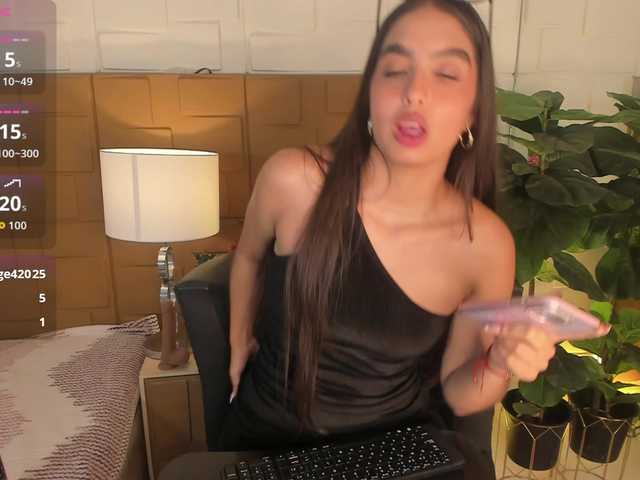 KarolayRose live cam on BongaCams