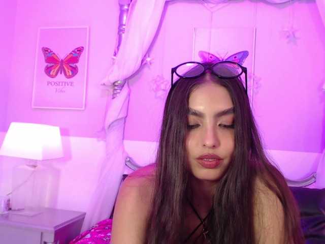 KarolayRose live webcam show