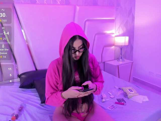 KarolayRose live cam on BongaCams