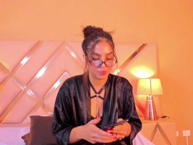 KarolayRose live cam on BongaCams