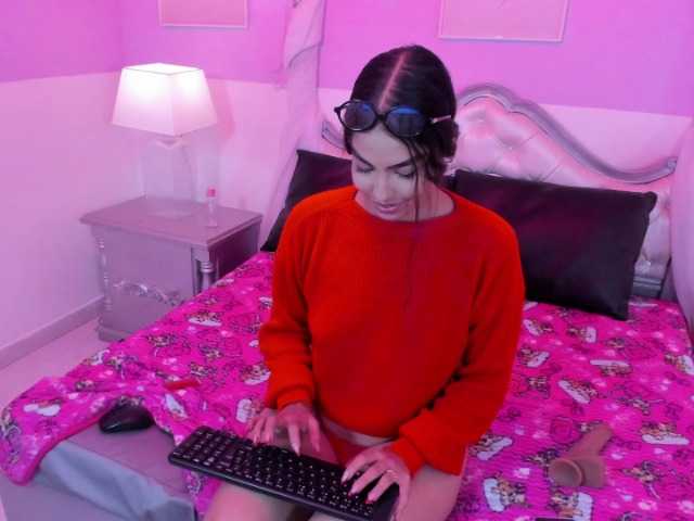 KarolayRose live cam on BongaCams