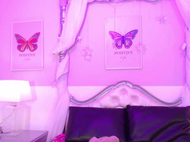 KarolayRose live webcam show
