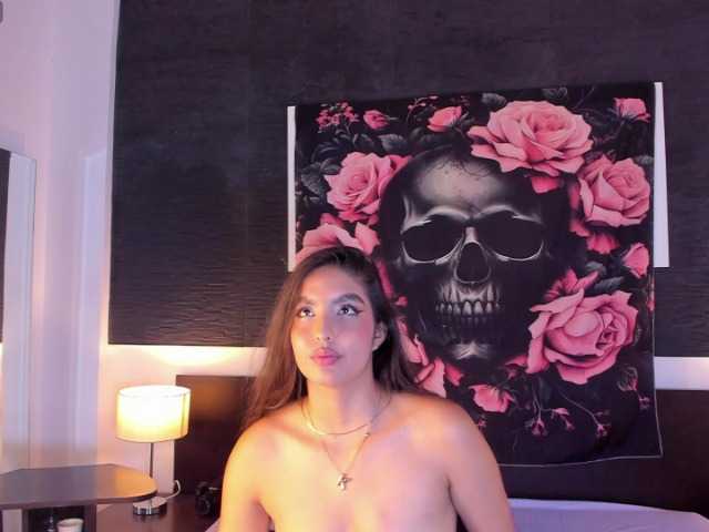 KarolayRose live cam on BongaCams