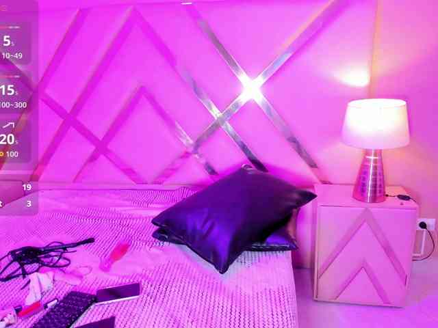 KarolayRose webcam