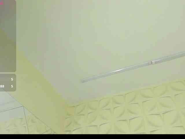 KarolayRose webcam
