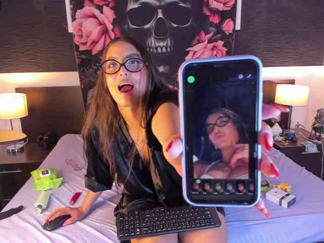 KarolayRose webcam
