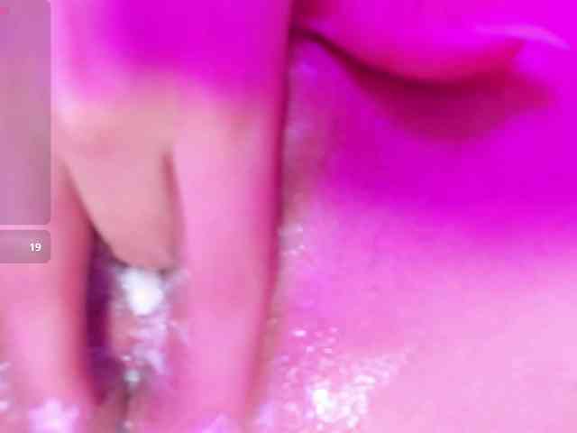 KarolayRose webcam