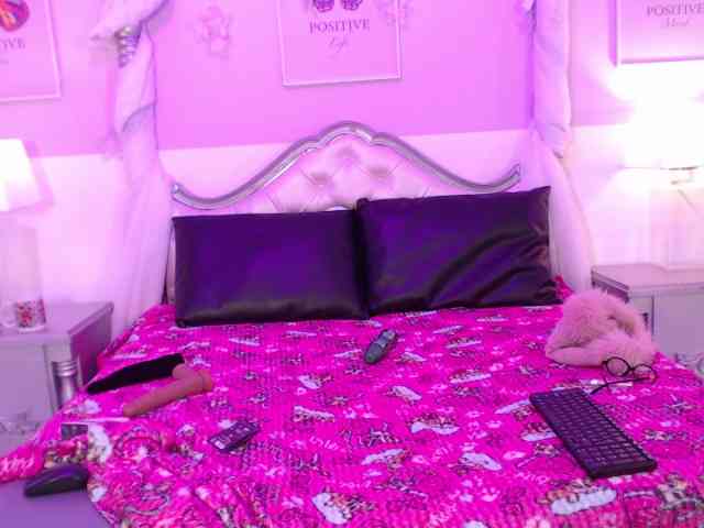 KarolayRose webcam