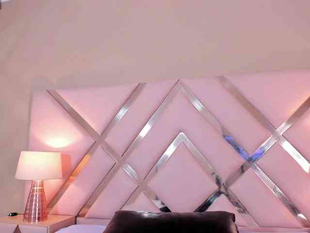 KarolayRose webcam