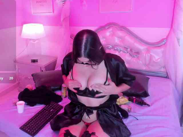 KarolayRose webcam