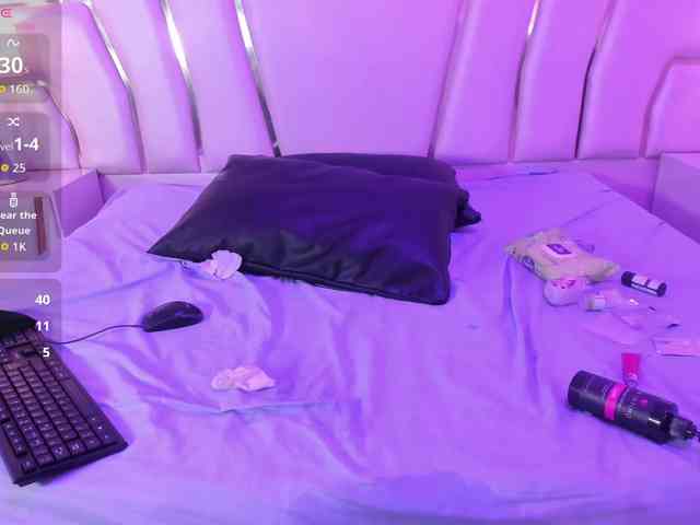 KarolayRose webcam