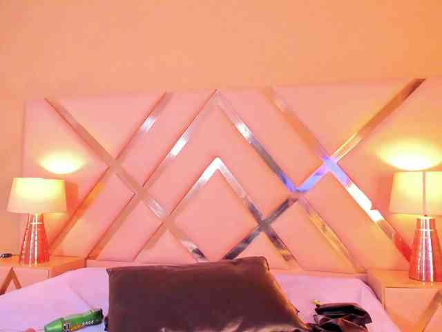KarolayRose webcam