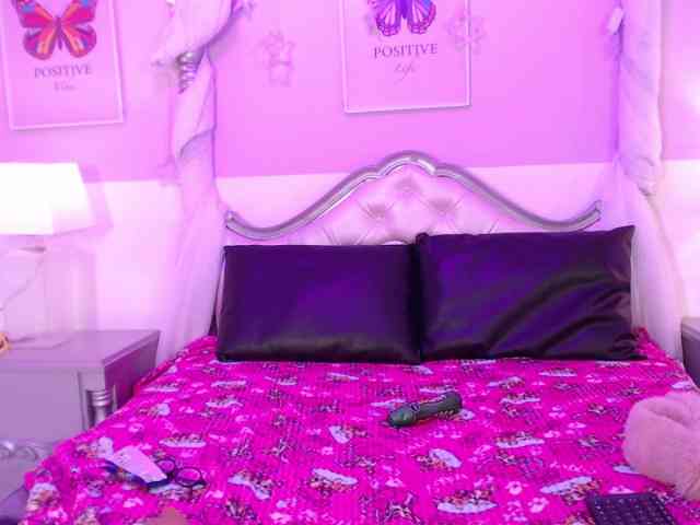 KarolayRose webcam