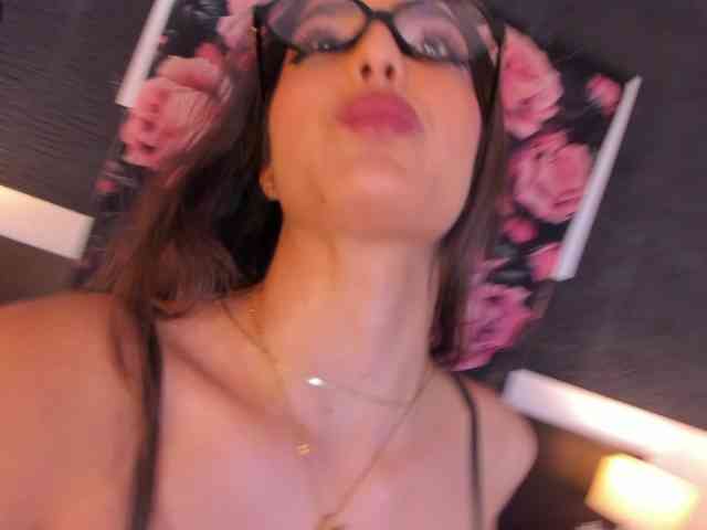 KarolayRose Live Webcam on BongaCams
