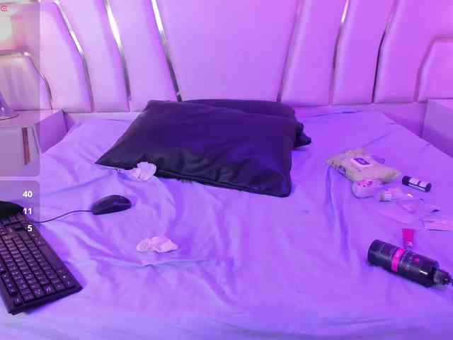 KarolayRose webcam