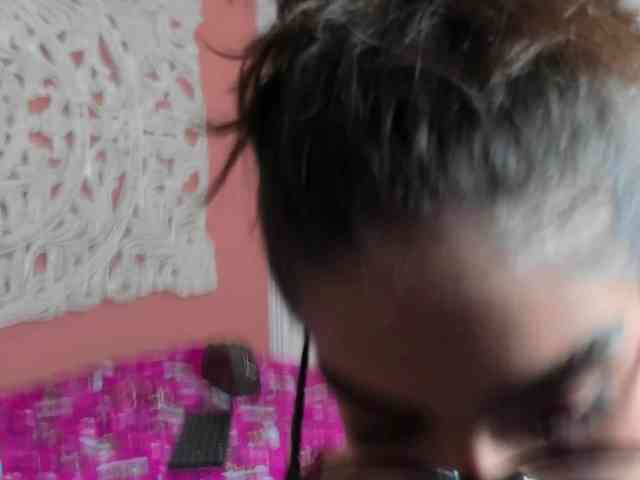KarolayRose webcam