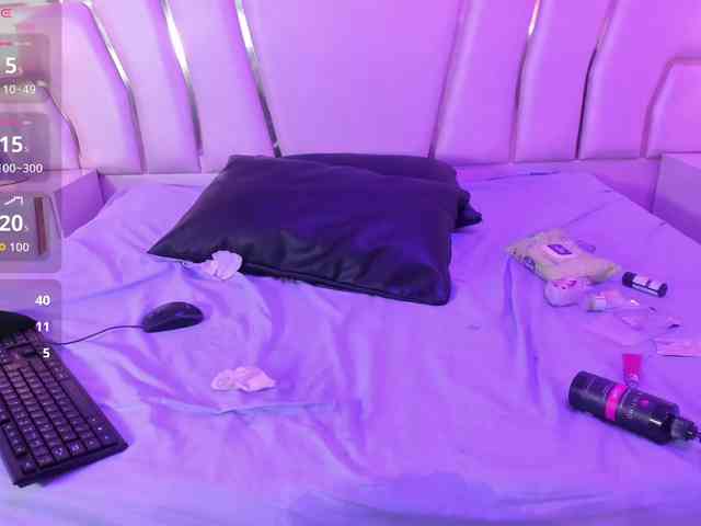 KarolayRose webcam
