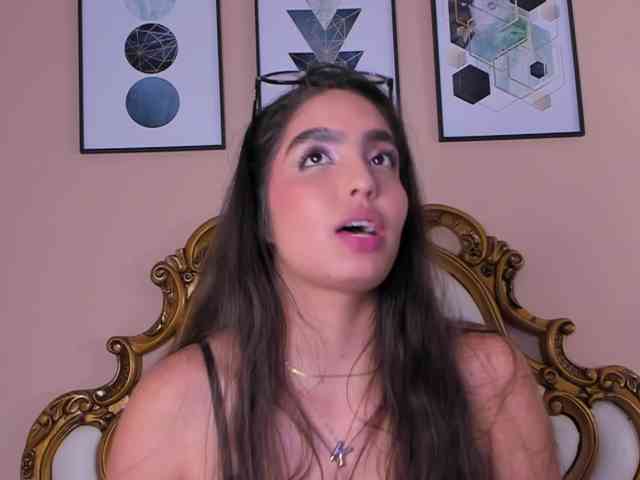 KarolayRose Live Webcam on BongaCams