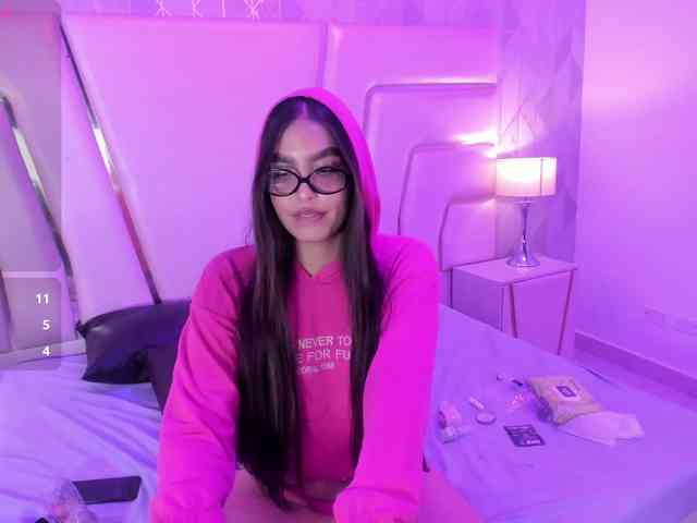 KarolayRose webcam