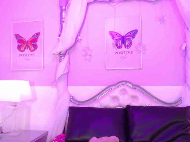 KarolayRose webcam