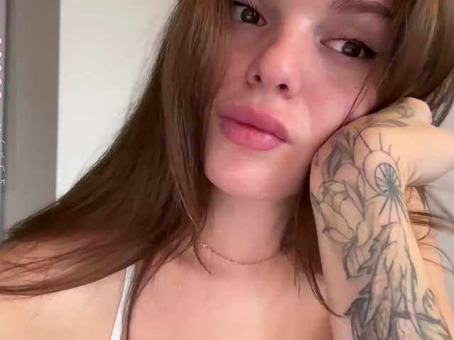 heybeautygirls1 live cam on BongaCams