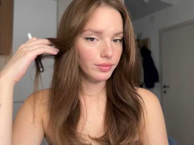 Heybeautygirls1 live cam