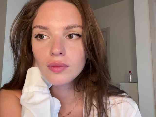 heybeautygirls1's live room