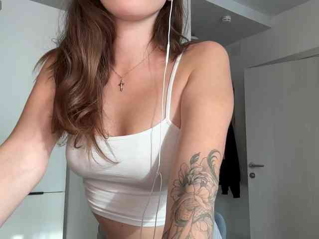 Heybeautygirls1 - Couple 