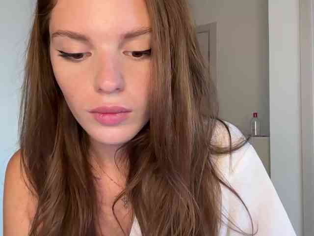 heybeautygirls1's live room