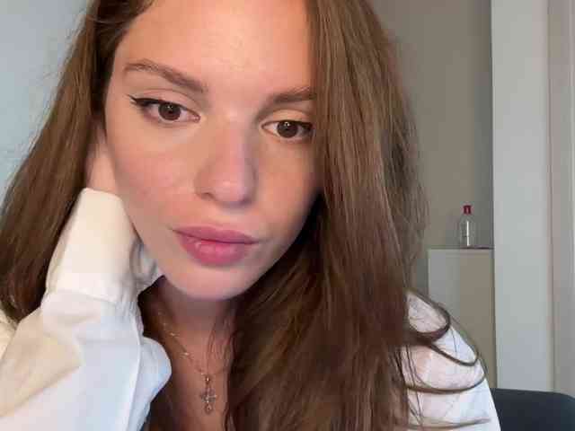 heybeautygirls1's live room