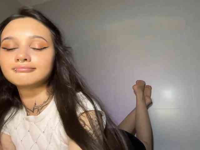 GertudeLagman webcam