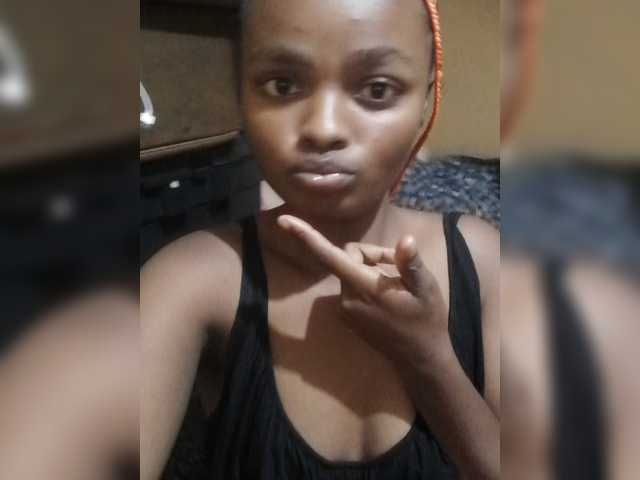 Sonia-Liv live cam on BongaCams