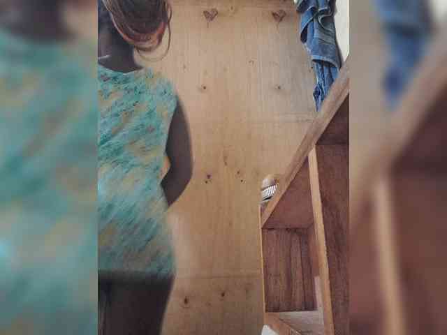 Sonia-Liv webcam