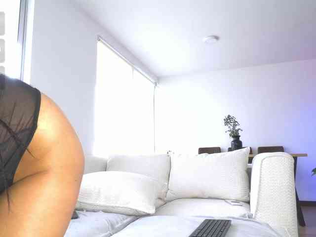 SaraRoss webcam