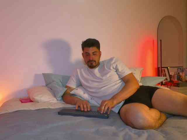 SaraRoss webcam