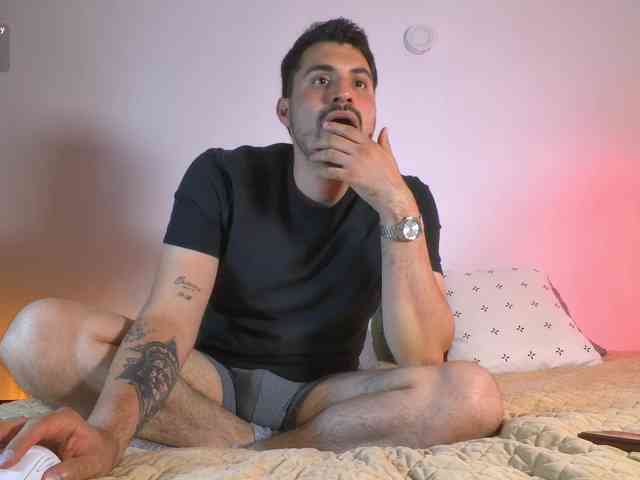 SaraRoss webcam