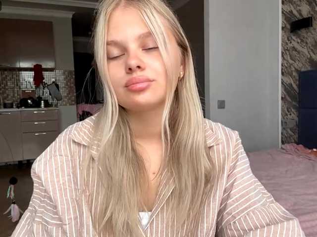 LakeshiaBuesing live webcam show