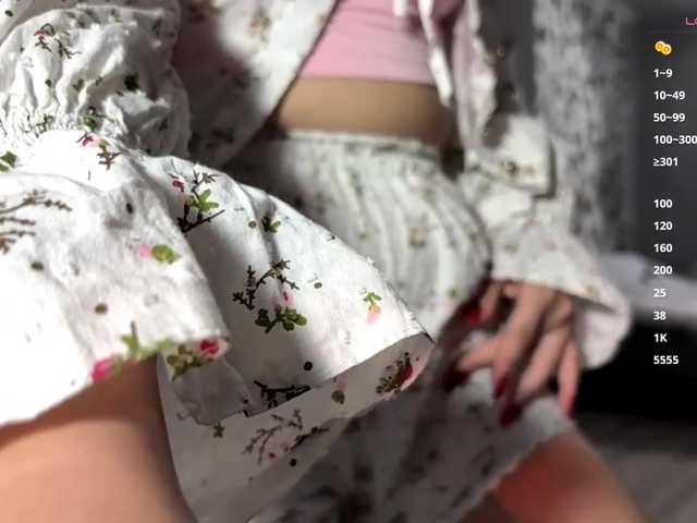 LakeshiaBuesing live cam on BongaCams