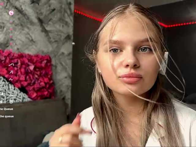 LakeshiaBuesing live cam on BongaCams